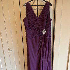 Full length JOVANI gown, never worn